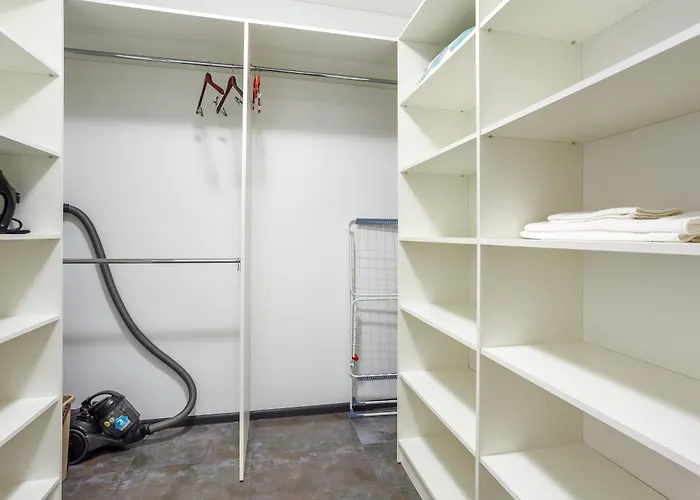 Апартаменти Amazing And Sea View *